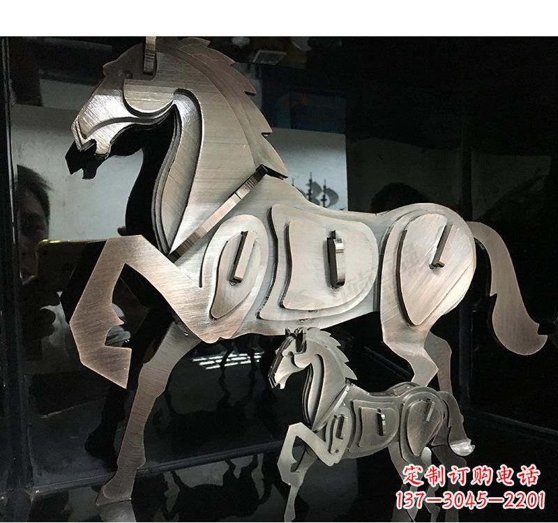 辽阳不锈钢动物马雕塑