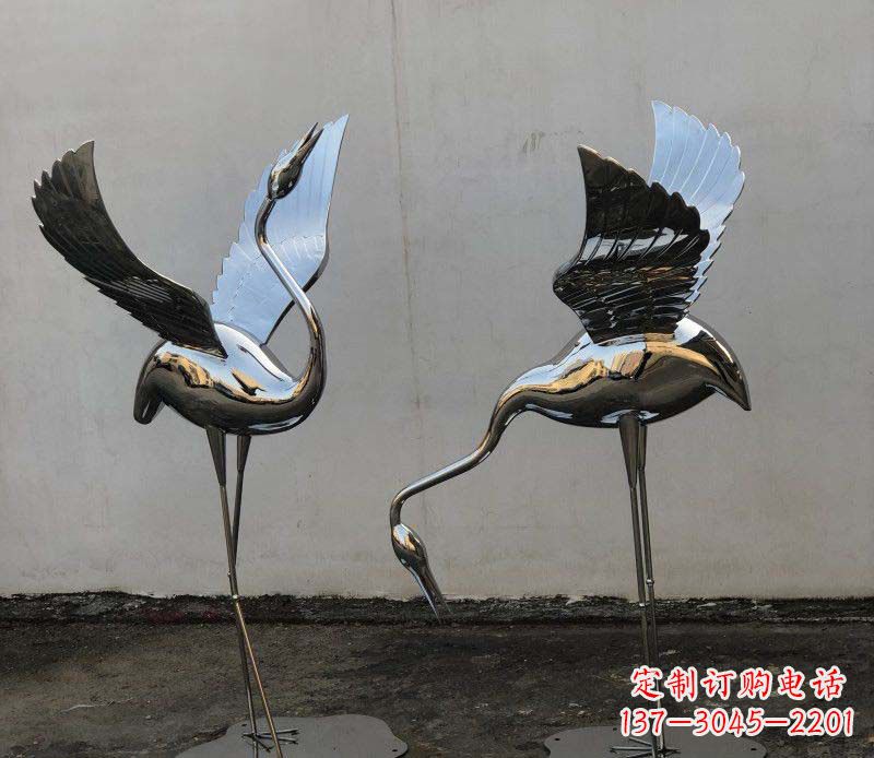 辽阳不锈钢锻造仙鹤雕塑精美的艺术品