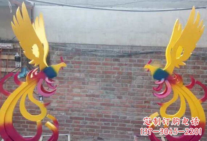 辽阳不锈钢公园彩色凤凰雕塑——艺术与自然的融合