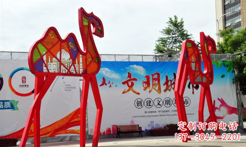辽阳不锈钢骆驼雕塑——精美的艺术之作