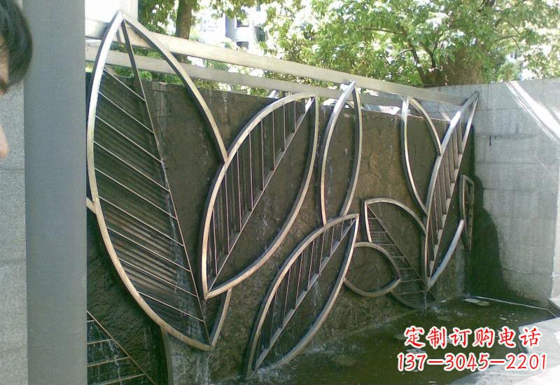 辽阳不锈钢树叶雕塑——艺术与科技的完美结合
