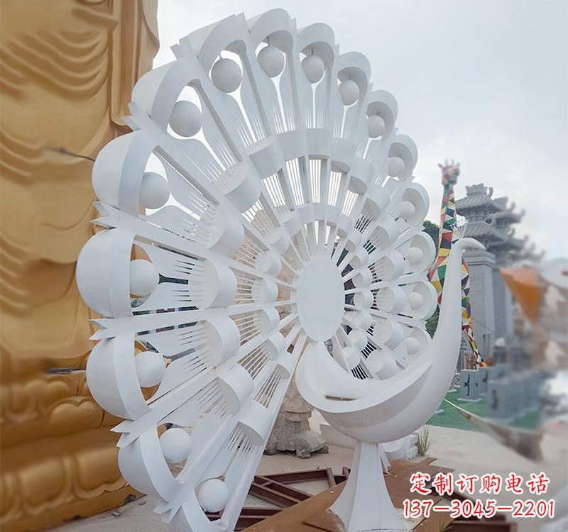 辽阳不锈钢孔雀雕塑美丽的艺术品