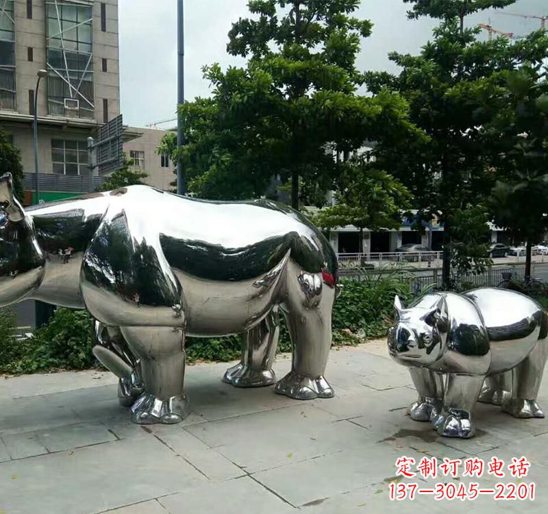 辽阳不锈钢犀牛雕塑把大自然带入城市