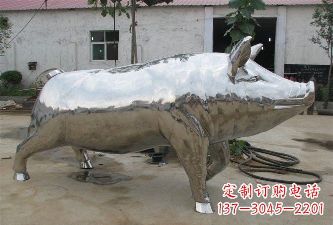 辽阳不锈钢公园动物猪雕塑