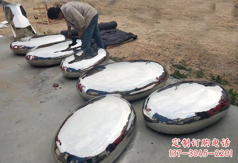 辽阳不锈钢公园鹅卵石雕塑