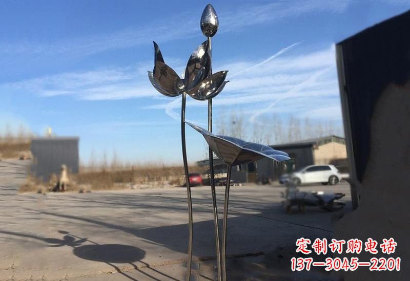 辽阳不锈钢公园荷花雕塑