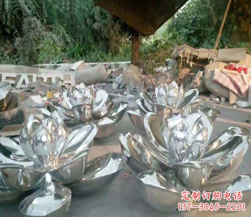 辽阳不锈钢荷花雕塑给公园带来灿烂美景