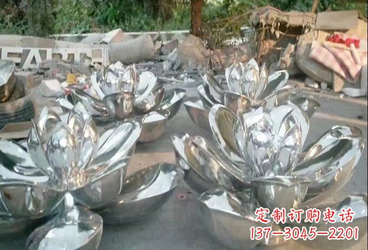 辽阳不锈钢莲花雕塑一件象征着美丽与自由的作品