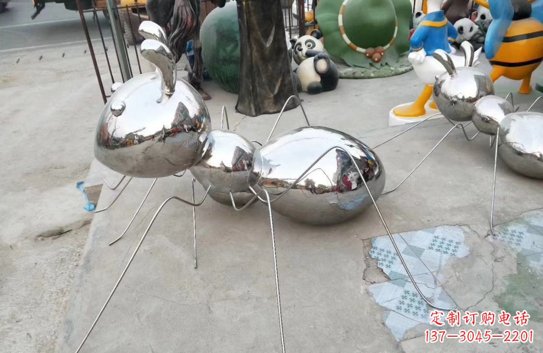 辽阳不锈钢公园蚂蚁动物雕塑