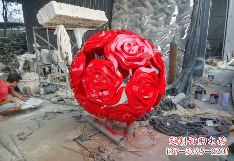 辽阳不锈钢玫瑰雕塑让玫瑰之美永存