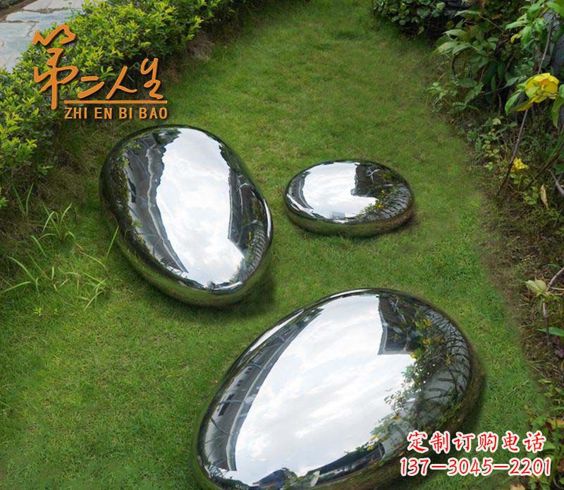 辽阳不锈钢公园的水滴雕塑构筑流动的美