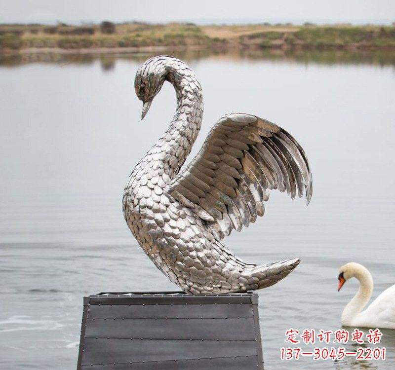 辽阳不锈钢雕刻的优雅天鹅