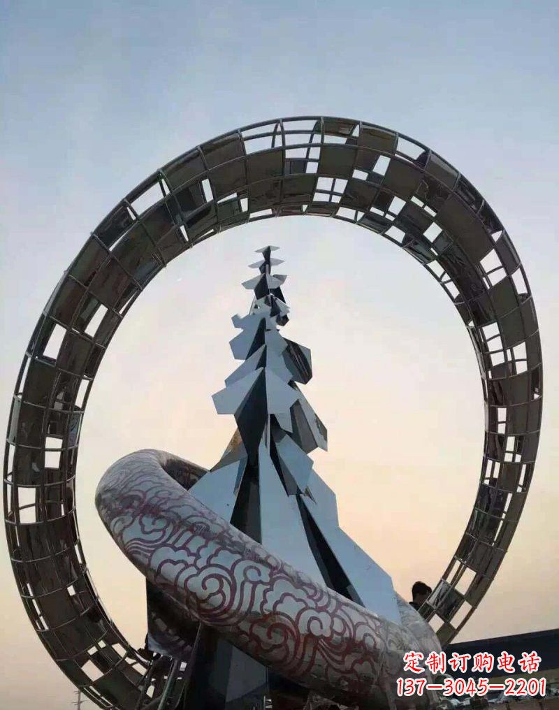 辽阳不锈钢广场抽象祥云和松树雕塑