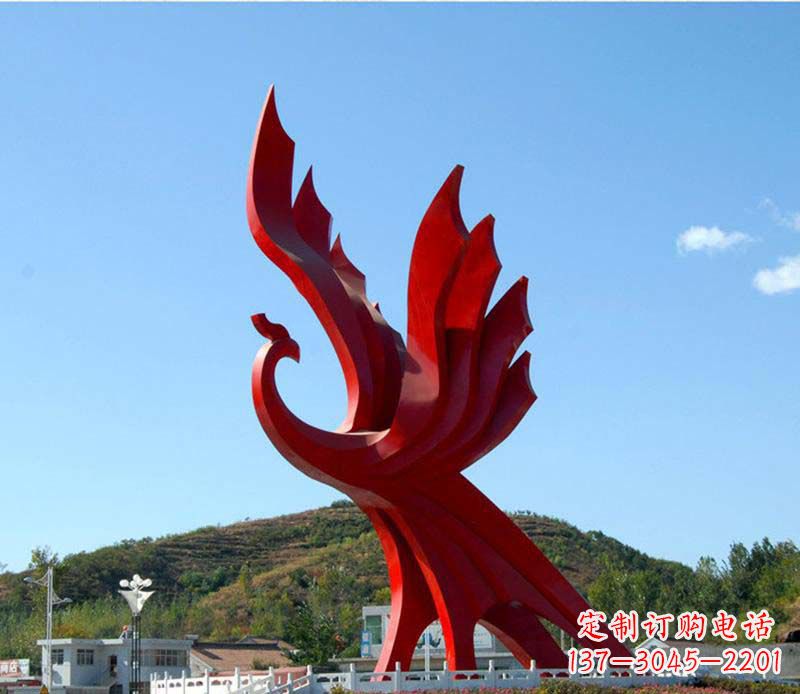 辽阳璀璨凤凰不锈钢广场上的艺术之美