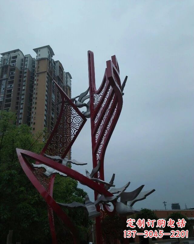 辽阳不锈钢和平鸽和祥云纹船帆雕塑