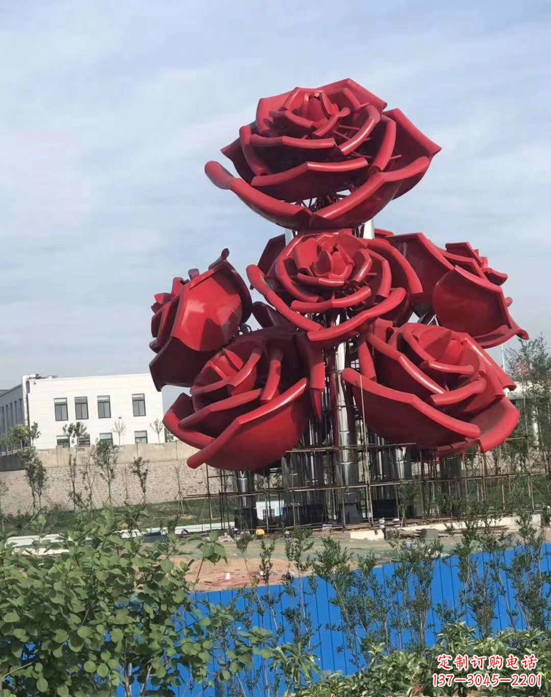 辽阳不锈钢红色玫瑰花雕塑