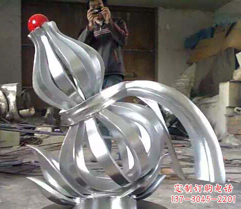 辽阳不锈钢葫芦雕塑艺术与科技的完美结合