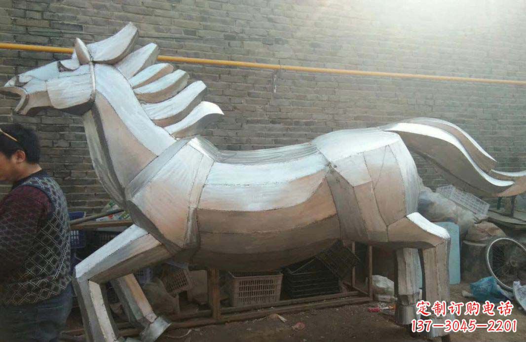 辽阳不锈钢户外马雕塑精美的艺术装点