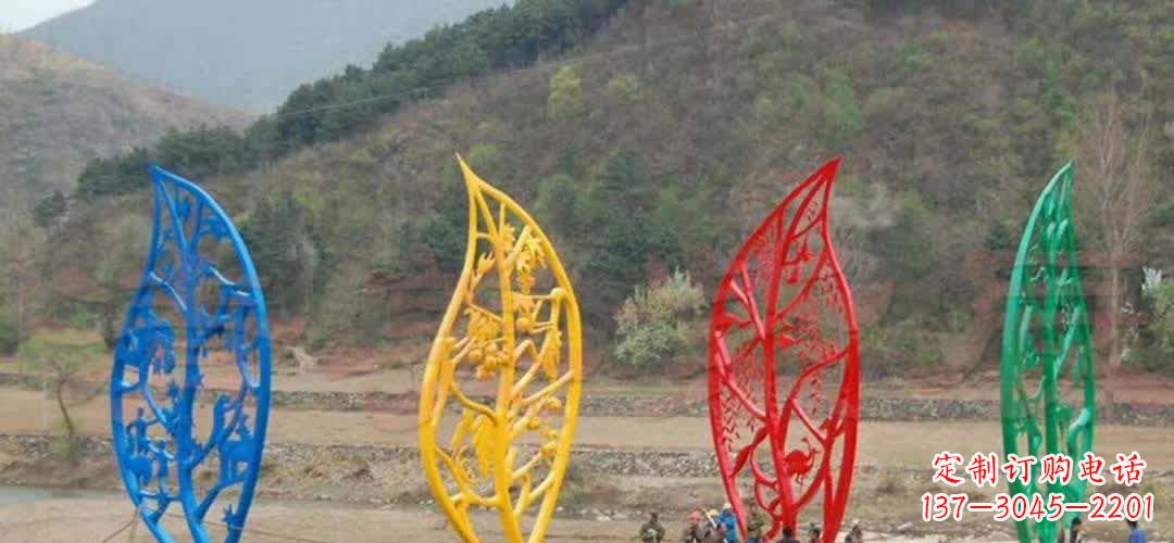 辽阳不锈钢景区镂空树叶雕塑——美妙的自然之美