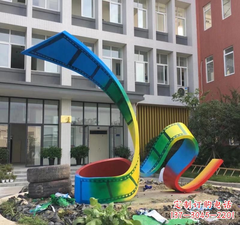 辽阳不锈钢烤漆艺术胶卷雕塑