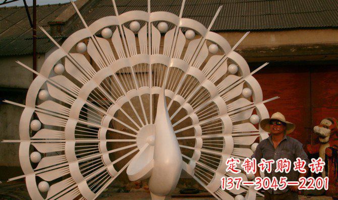 辽阳不锈钢孔雀开屏雕塑