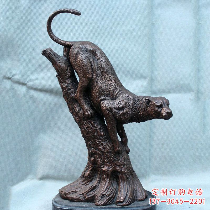 辽阳不锈钢猎豹雕塑