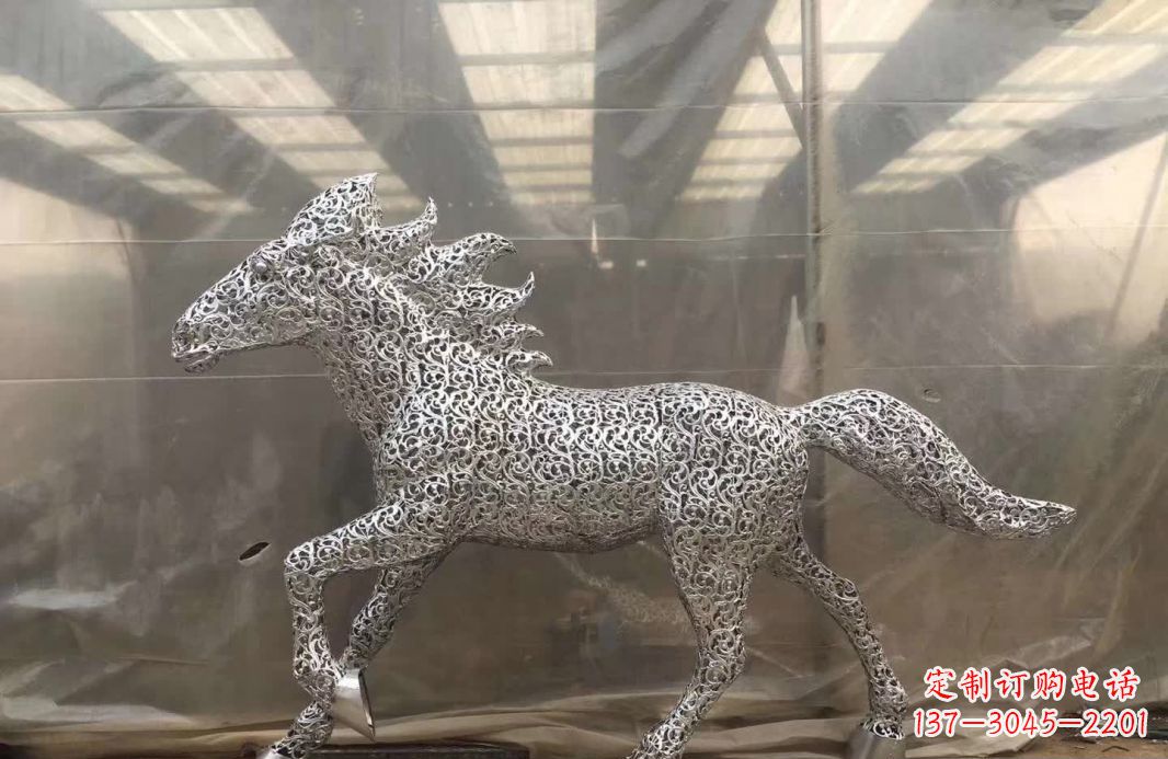 辽阳不锈钢镂空奔跑马