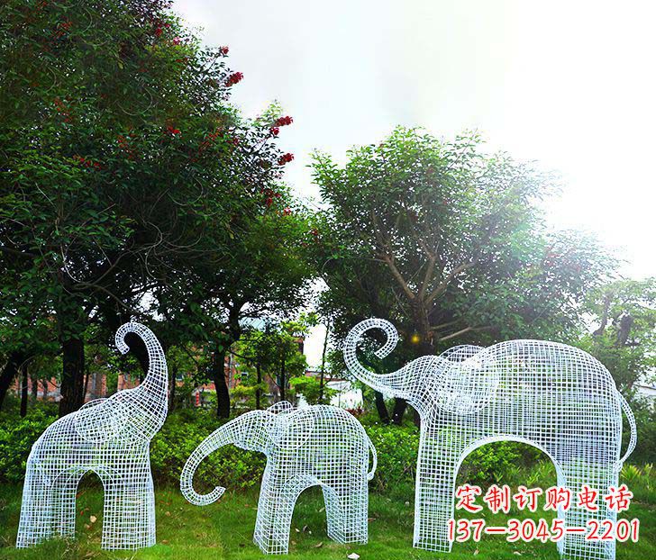 辽阳不锈钢镂空大象雕塑1