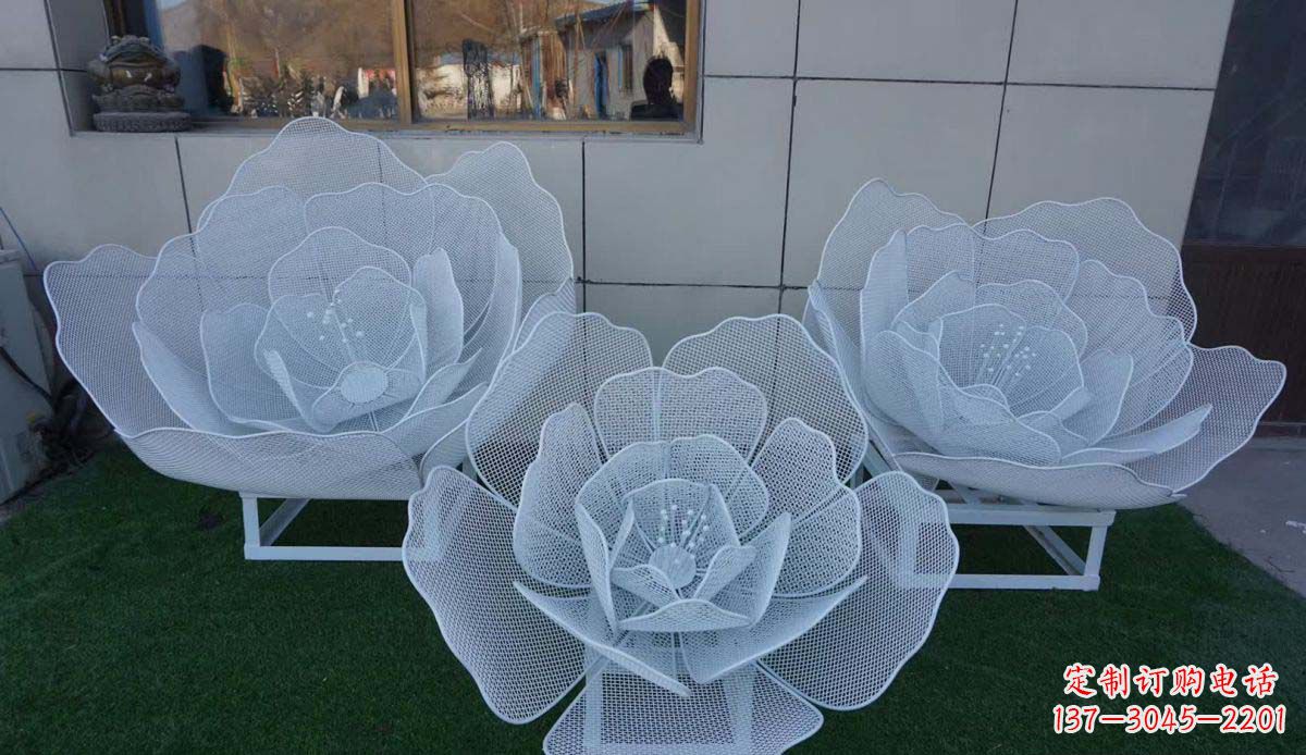 辽阳不锈钢荷花雕塑一种精美而经久不衰的艺术品