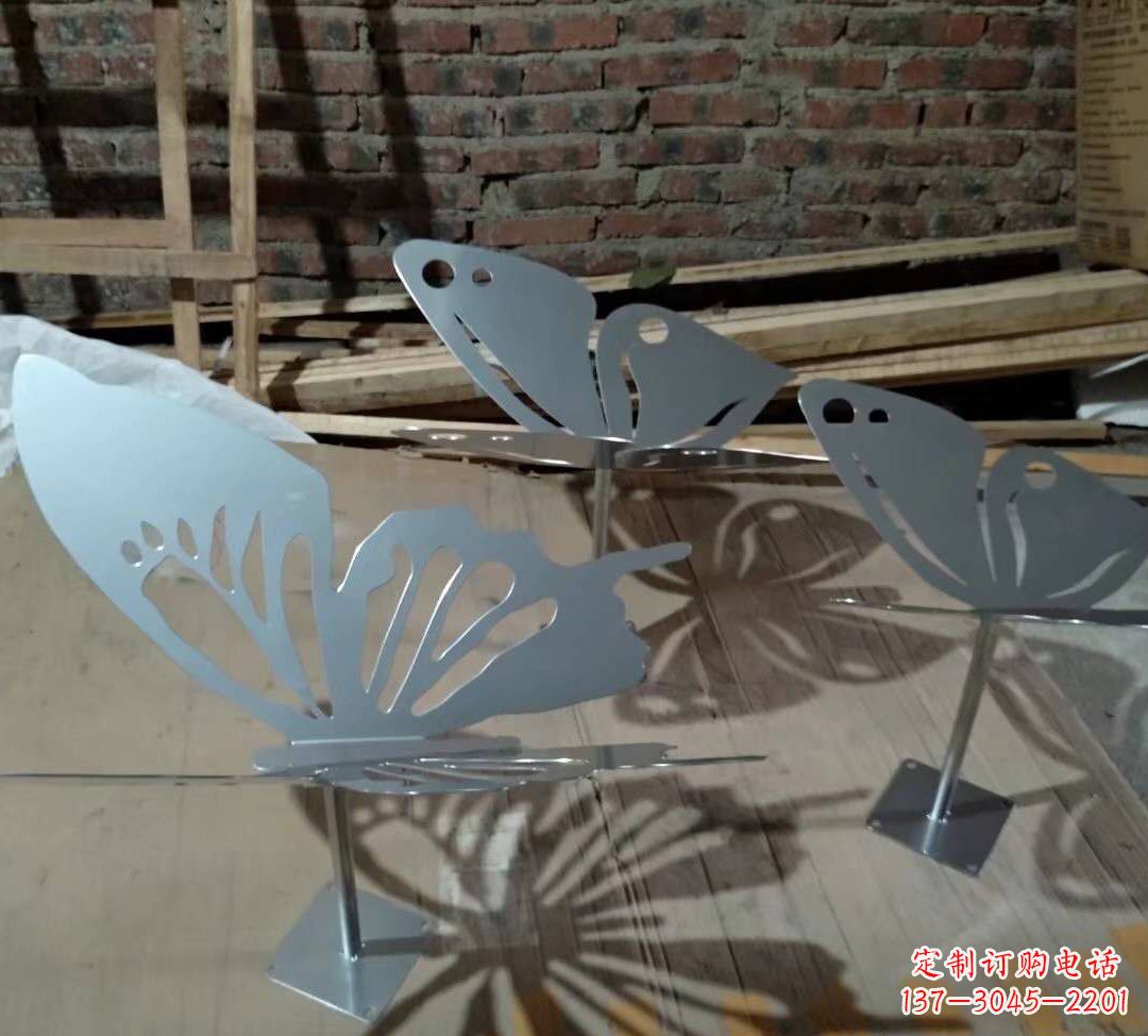 辽阳蝴蝶之舞不锈钢镂空蝴蝶景观雕塑