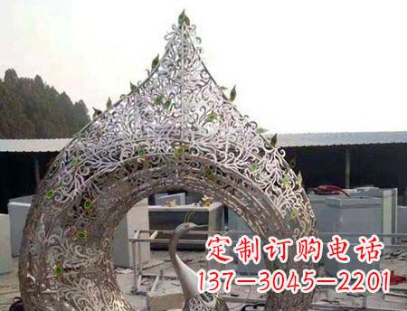 辽阳不锈钢镂空孔雀雕塑精美的艺术之作