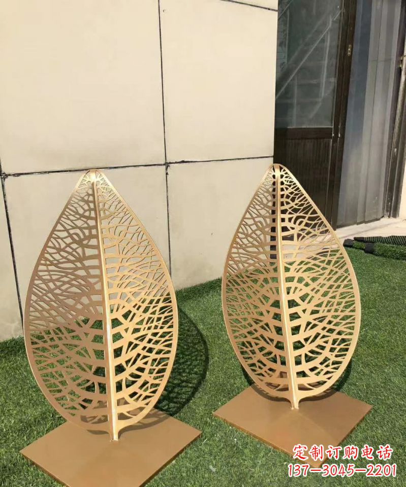 辽阳不锈钢树叶雕塑,精致典雅