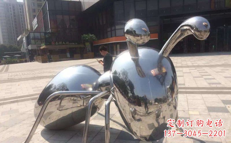 辽阳不锈钢蚂蚁雕塑精美而富有讽刺意味