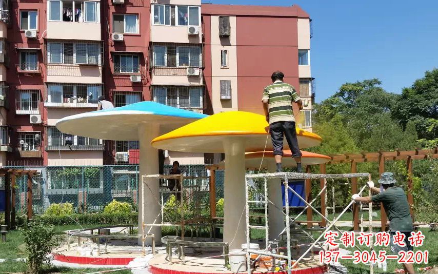 辽阳不锈钢蘑菇凉亭——精美雕塑点缀绿意