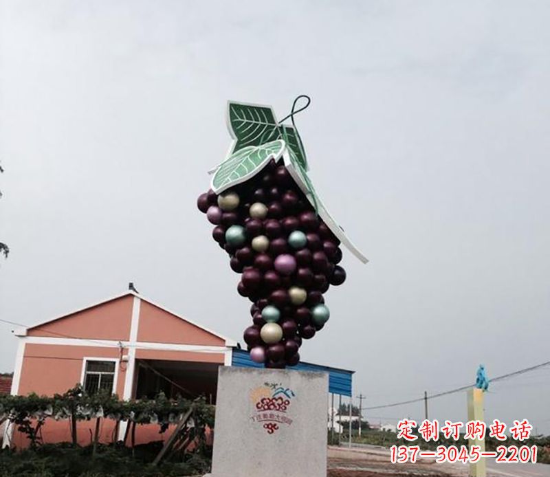 辽阳精美绝伦的不锈钢葡萄雕塑