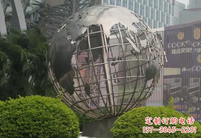 辽阳不锈钢地球仪雕塑一个精美的艺术品