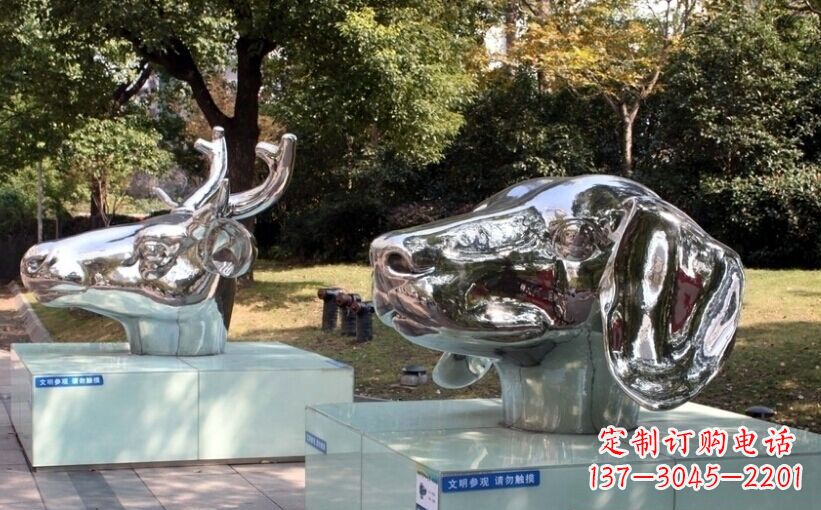 辽阳十二生肖头像景观雕塑