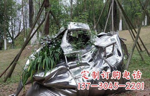 辽阳不锈钢手提包雕塑——精美的艺术形式