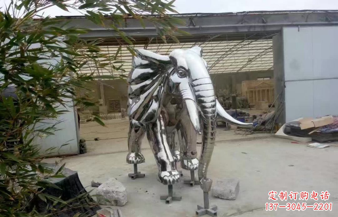 辽阳大象雕塑——装饰不锈钢售楼部