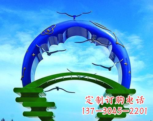 辽阳海洋书籍雕塑——记忆中的校园美景