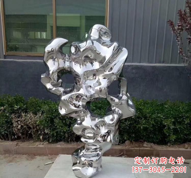 辽阳精美太湖石雕塑,给环境带来灿烂光彩