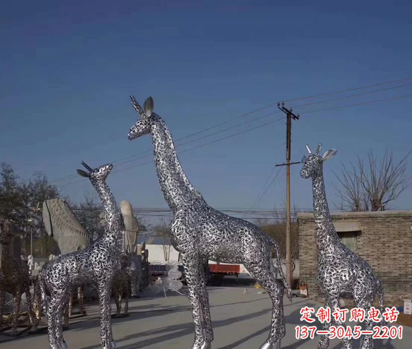 辽阳不锈钢镂空雕塑长颈鹿