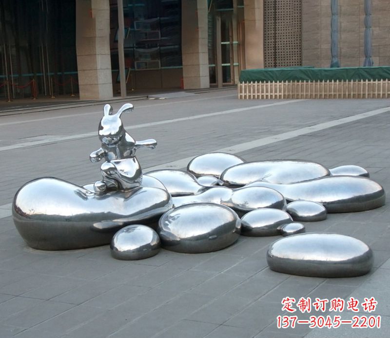 辽阳不锈钢兔子雕塑饱含艺术美感的艺术品