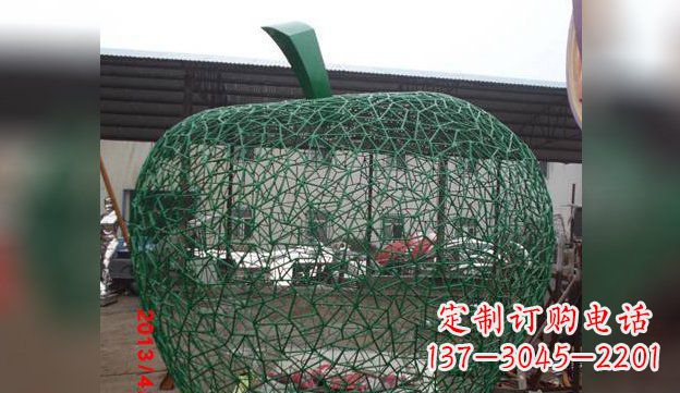 辽阳不锈钢网制作的苹果雕塑——精致且耐久