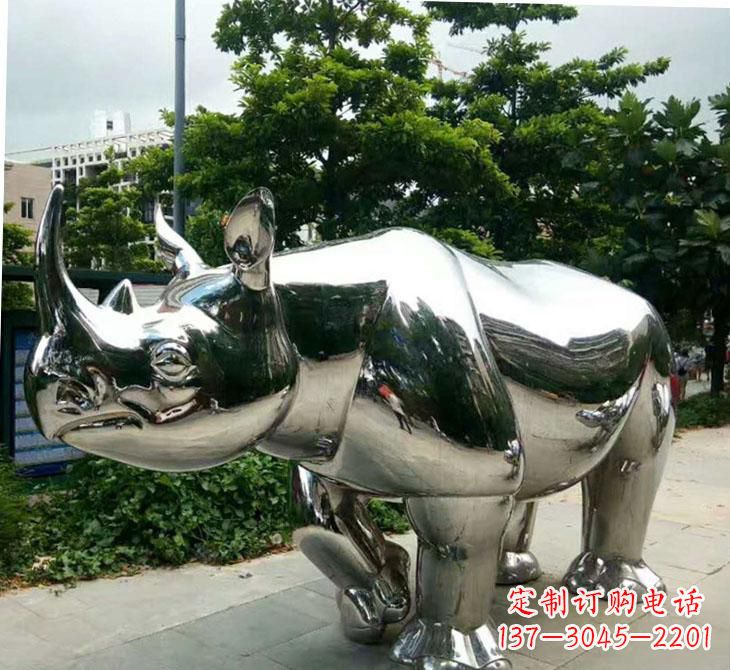 辽阳不锈钢犀牛雕塑传承自然之美