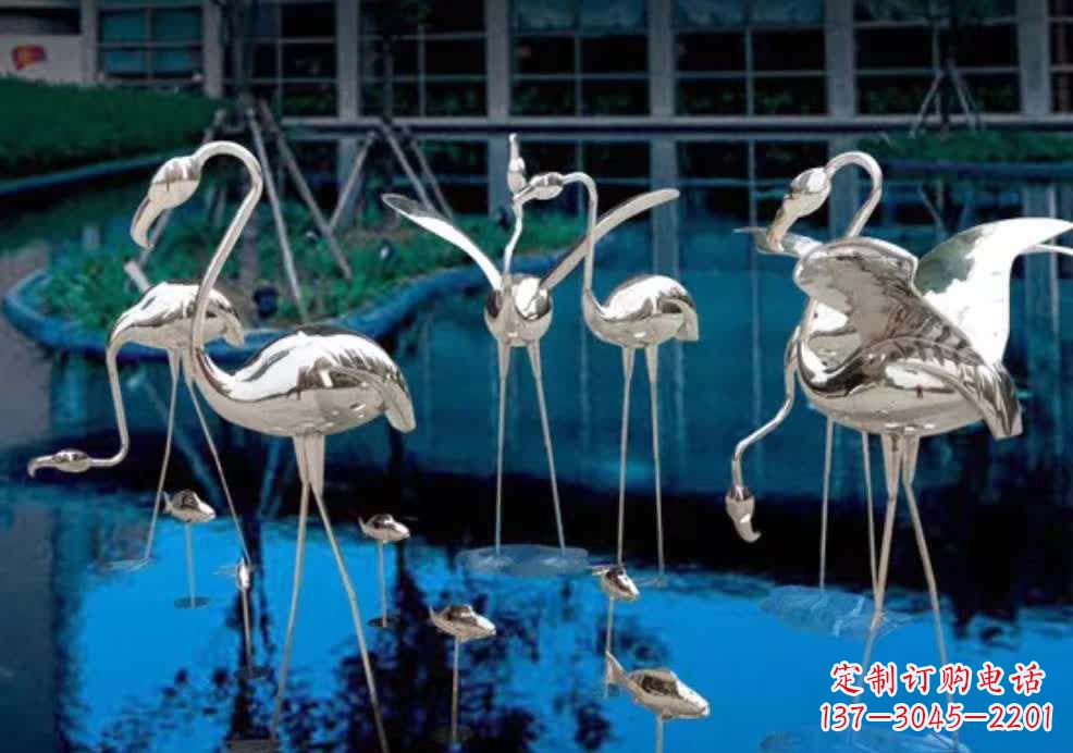 辽阳不锈钢仙鹤雕塑精美而传统