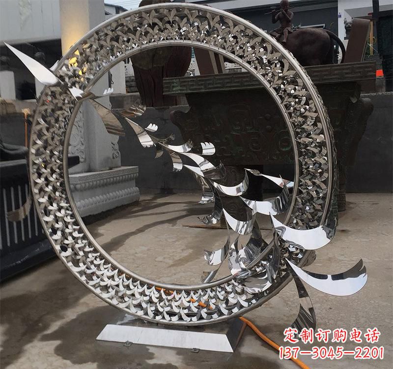 辽阳不锈钢现代圆环雕塑——铸就艺术精粹