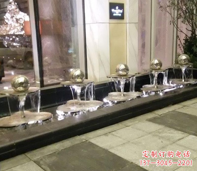 辽阳不锈钢小喷泉雕塑——美化环境的艺术