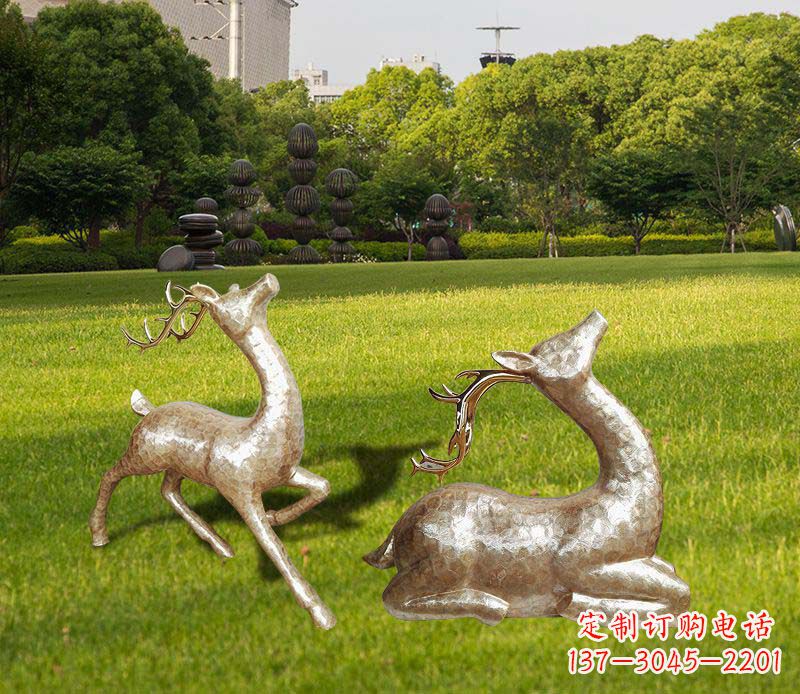 辽阳不锈钢麋鹿雕塑彰显艺术精美