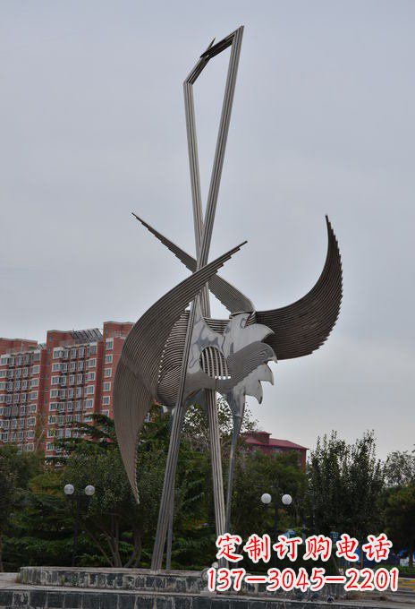辽阳仙鹤雕塑点亮不锈钢小区